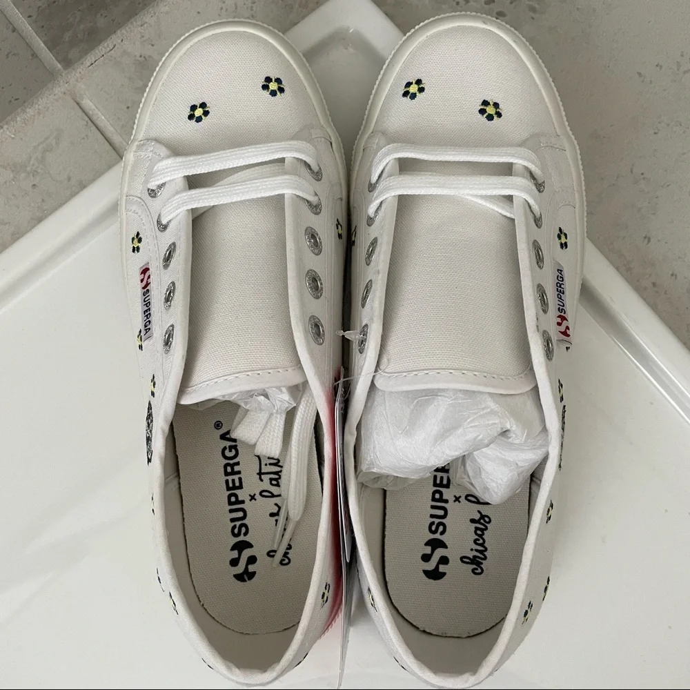 Superga x Chicas Latinas Women’s 2750 COTW Sneaker Size 7.5